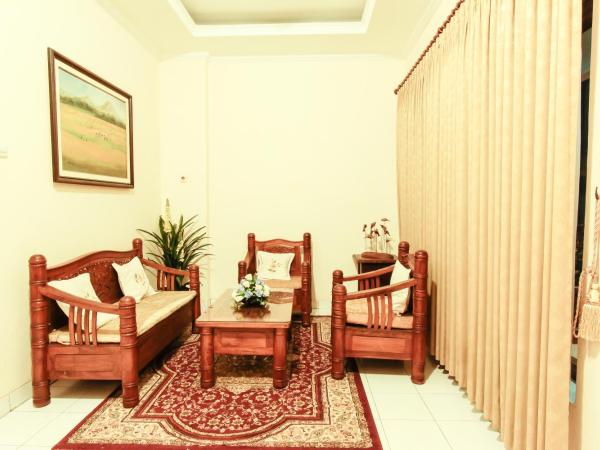 Griya Langen Guesthouse : photo 3 de la chambre maison 4 chambres