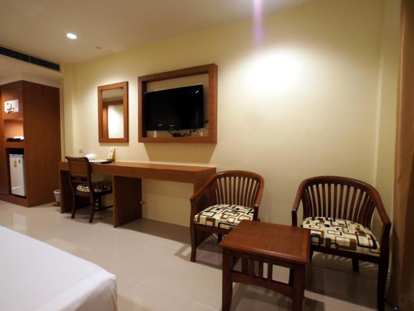 Khaolak Sunset Resort - Adults Only - SHA Extra Plus : photo 4 de la chambre chambre premier