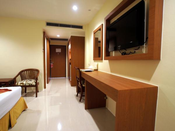 Khaolak Sunset Resort - Adults Only - SHA Extra Plus : photo 5 de la chambre chambre premier