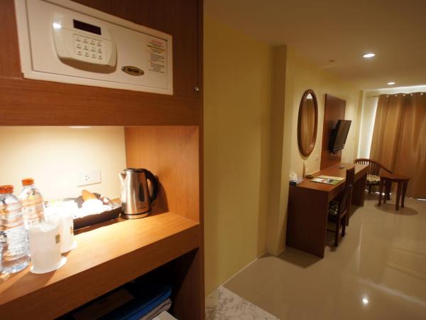 Khaolak Sunset Resort - Adults Only - SHA Extra Plus : photo 4 de la chambre chambre double ou lits jumeaux classique