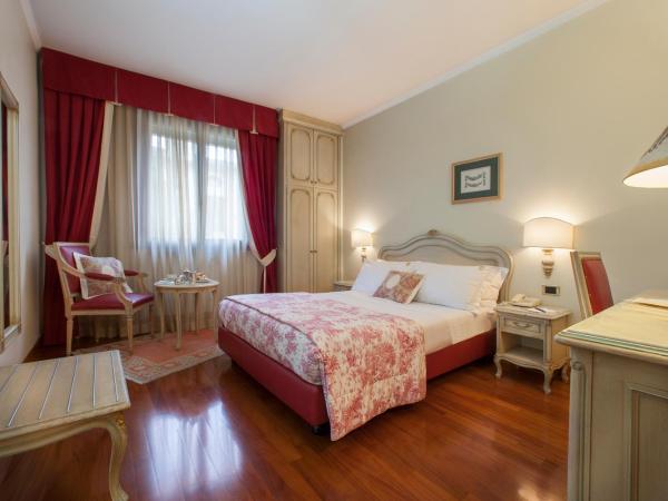 Majestic Toscanelli (centro storico) : photo 4 de la chambre chambre standard lit queen-size