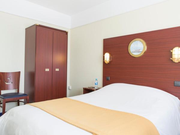 Hôtel Les Gens De Mer Dunkerque by Popinns : photo 1 de la chambre chambre double – vue sur ville