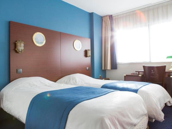 Hôtel Les Gens De Mer Dunkerque by Popinns : photo 4 de la chambre chambre lits jumeaux - vue sur ville