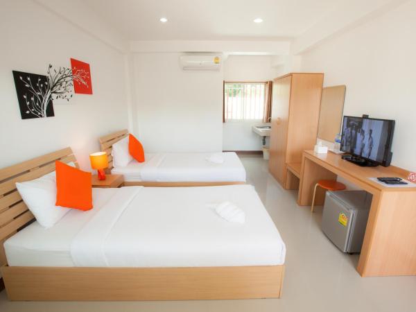 Meesuk ChiangRai Hotel, SHA Certified : photo 1 de la chambre chambre lits jumeaux standard