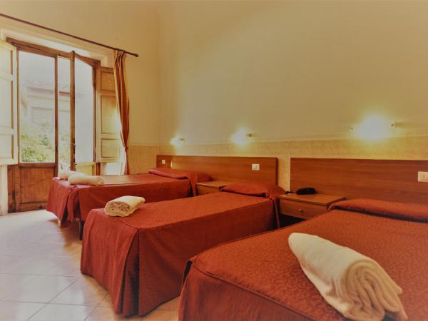 Hotel Palazzuolo : photo 2 de la chambre chambre quadruple