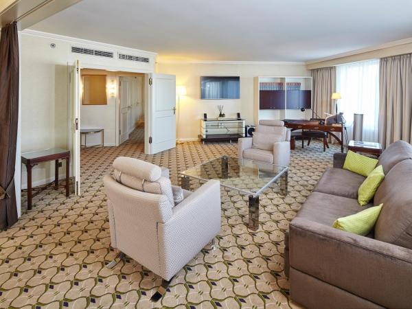 Clayton Hotel Düsseldorf City Centre : photo 2 de la chambre suite