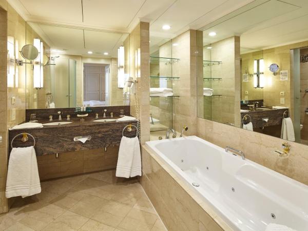 Clayton Hotel Düsseldorf City Centre : photo 6 de la chambre suite