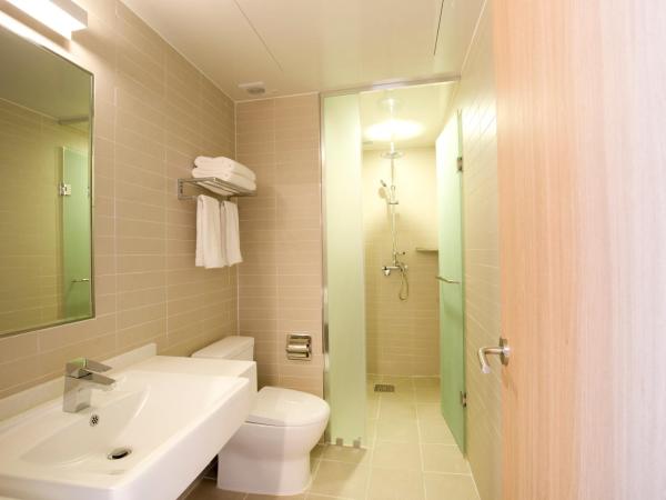 Grid Inn Hotel : photo 4 de la chambre studio familial