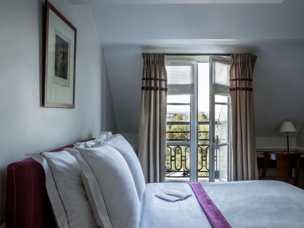 Hôtel Brighton - Esprit de France : photo 2 de la chambre chambre double deluxe - vue sur paris