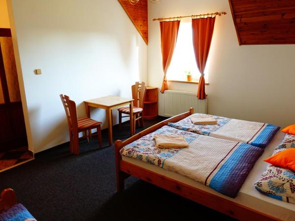 Penzion U Studánky : photo 2 de la chambre chambre triple (3 adultes)