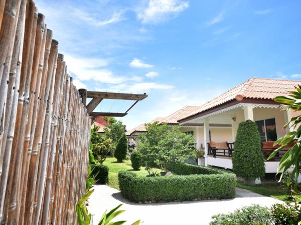 Baan Opun Garden Resort : photo 2 de la chambre maison de vacances