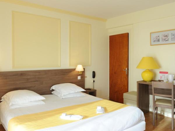 Hôtel Beau Rivage : photo 1 de la chambre chambre lits jumeaux ou double supérieure avec terrasse - vue sur mer 