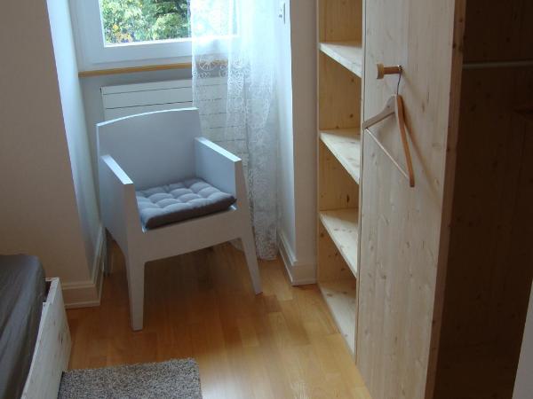 B&B Laupenring, Basel : photo 5 de la chambre chambre simple avec salle de bains commune