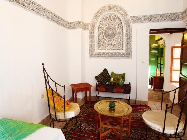 Riad Jamaï : photo 8 de la chambre chambre lits jumeaux menthe