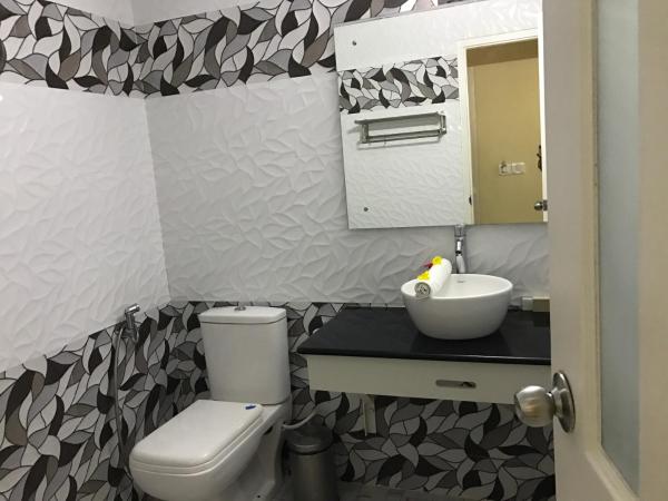 Daffodils Spice Court : photo 3 de la chambre chambre double avec balcon (2 adultes + 1 enfant)