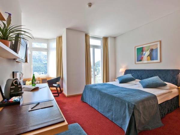 Hotel Schweizerhof St. Moritz : photo 4 de la chambre suite junior - vue sur lac