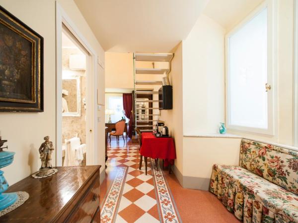 Residenza d'Epoca Palazzo Borghesi : photo 6 de la chambre suite junior