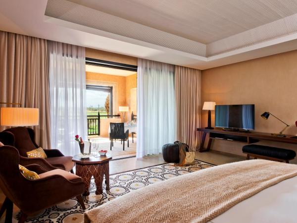 Fairmont Royal Palm Marrakech : photo 3 de la chambre suite familiale lit king-size - vue sur montagnes