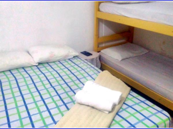 Hospedaria Praia e Sol : photo 3 de la chambre chambre quadruple Économique