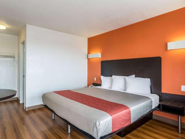 Motel 6 Albuquerque Northeast : photo 3 de la chambre chambre double - non-fumeurs