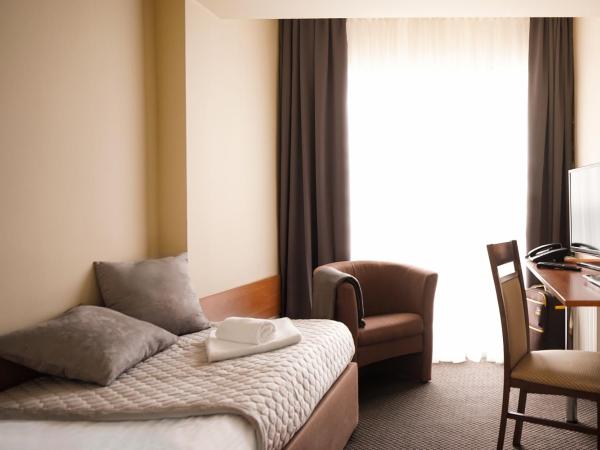 HotelsLublin : photo 1 de la chambre chambre simple