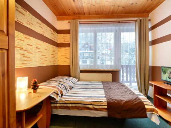 Zimorodek poczuj z nami magię Karpacza : photo 10 de la chambre petite chambre double avec balcon