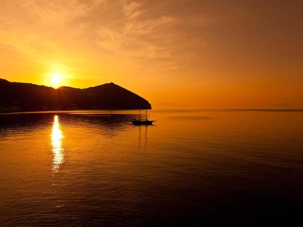 La Villa Resort & Spa : photo 8 de la chambre chambre double supérieure - vue sur mer