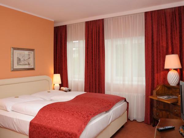 Hotel Vier Jahreszeiten Salzburg : photo 3 de la chambre chambre double