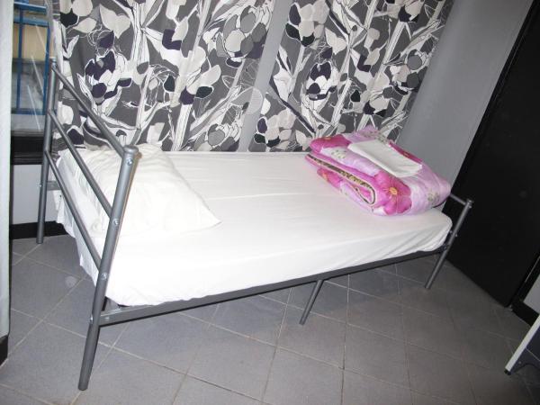 Peace & Love Hostel : photo 1 de la chambre lit simple dans dortoir mixte