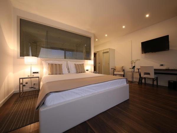 B&B Demar Residence & Dependance : photo 10 de la chambre chambre deluxe avec grande terrasse - vue sur mer