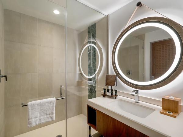 Hyatt Centric Waikiki Beach : photo 2 de la chambre chambre lit king-size deluxe