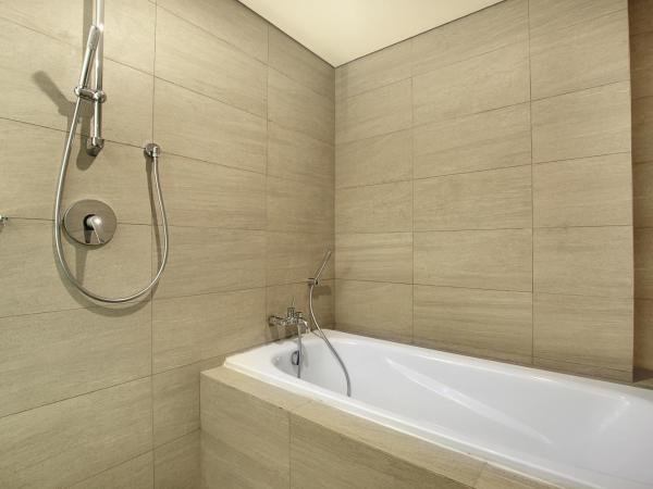 Swiss-Belinn Simatupang : photo 3 de la chambre suite affaires