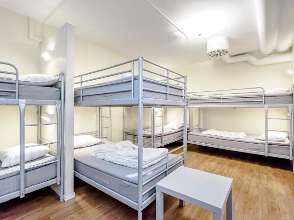 City Hostel : photo 3 de la chambre lit dans dortoir mixte de 12 lits