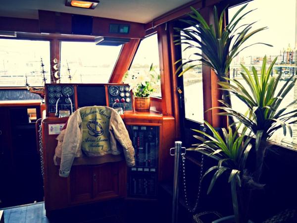 Osaka Hokko Marina HULL : photo 8 de la chambre cruiser guest room with shared bathroom