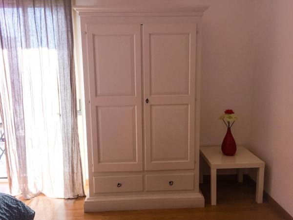 B&B Policlinico : photo 3 de la chambre chambre triple deluxe