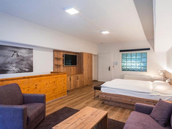 Zermatt Budget Rooms : photo 5 de la chambre grande chambre triple - sans vue