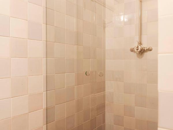 Logement Swaenenvecht : photo 2 de la chambre suite deluxe avec lit king-size