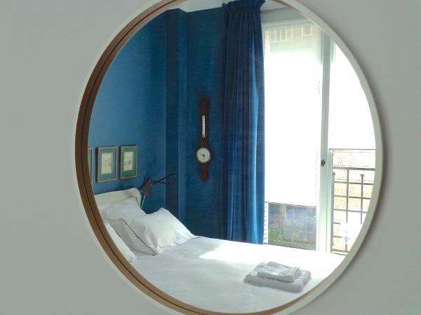 Villa du Square, Luxury Guest House : photo 5 de la chambre chambre double standard