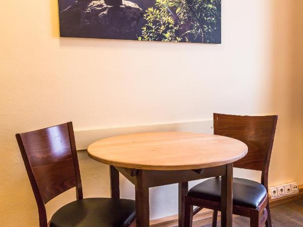 Euro Youth Hotel Munich : photo 1 de la chambre chambre triple avec salle de bains commune