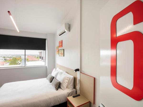 Nightcap at Camp Hill Hotel : photo 2 de la chambre economy queen room with shared bathroom facilities 