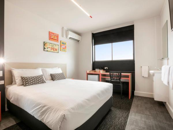 Nightcap at Camp Hill Hotel : photo 1 de la chambre economy queen room with shared bathroom facilities 