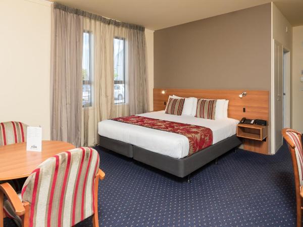 Heartland Hotel Auckland Airport : photo 8 de la chambre chambre lit king-size standard