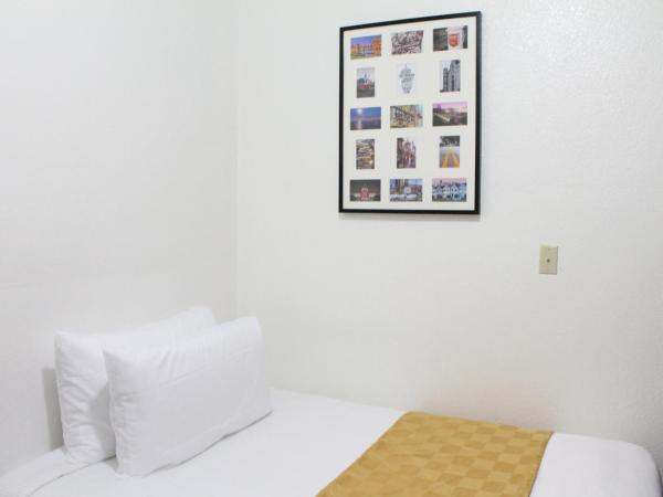 Union Hotel : photo 9 de la chambre chambre de luxe avec lit double et salle de bains commune