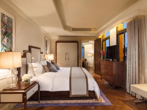 Jinjiang Metropolo Hotel Classiq,Shanghai Bund Circle : photo 2 de la chambre suite double classique 