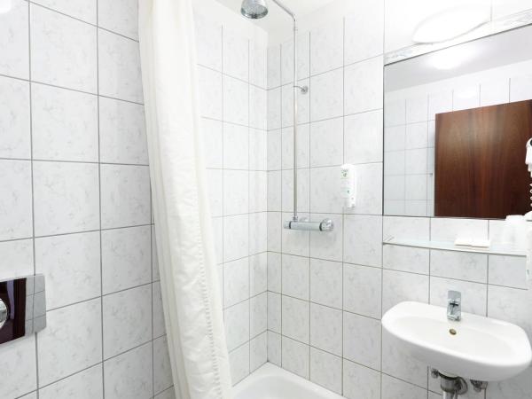 Fosshotel Baron : photo 3 de la chambre chambre quadruple