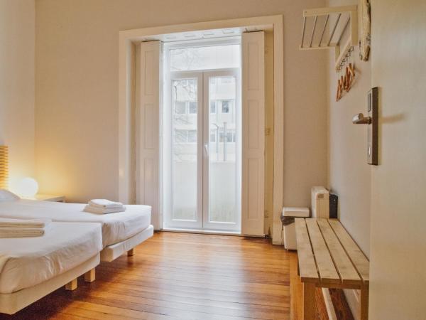 Porto Spot Hostel : photo 4 de la chambre chambre lits jumeaux avec salle de bains privative