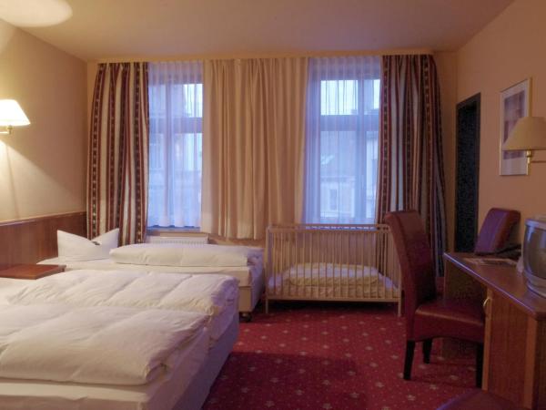 Hotel Merseburger Hof : photo 2 de la chambre family room with disability access