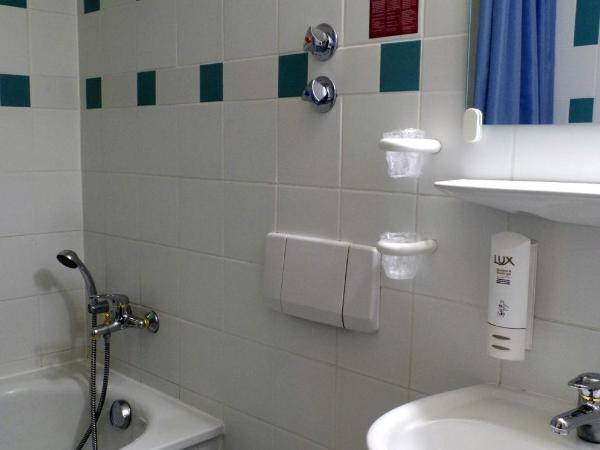 Hotel Merseburger Hof : photo 4 de la chambre chambre double