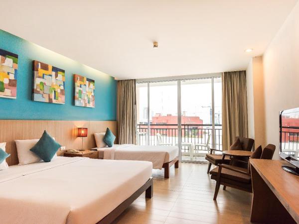 Hotel J Pattaya - SHA Extra Plus : photo 6 de la chambre chambre triple deluxe