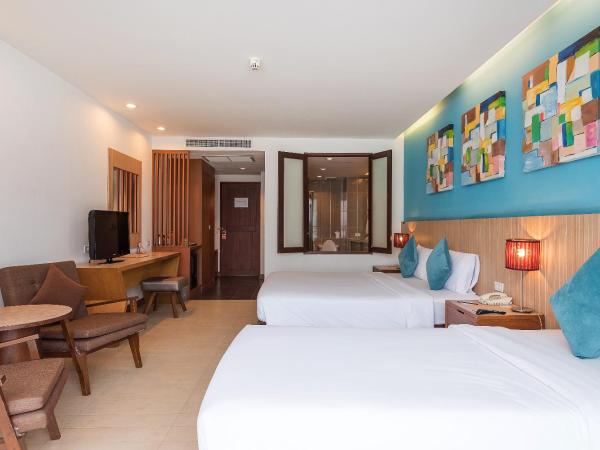 Hotel J Pattaya - SHA Extra Plus : photo 5 de la chambre chambre triple deluxe